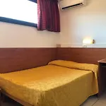 Szálloda Eden *