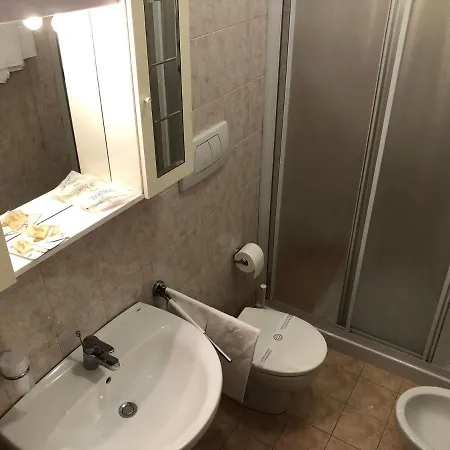 Hotel Eden *