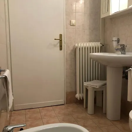 Hotel Eden *