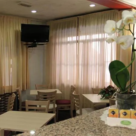 Eden Hotel